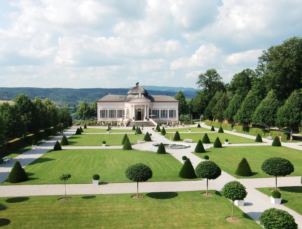 Privatzimmer und Ferienwohnungen Leeb Persenbeug Exterior foto